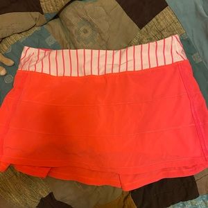 Lululemon skirt size 10 coral mint!